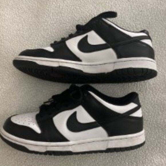 Nike Panda Dunk Low Size 6.5Y - Picture 1 of 5